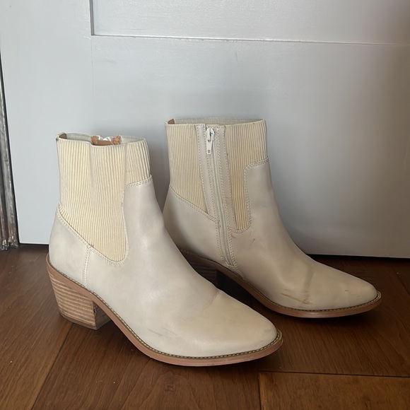 Dolce Vita “Oppry” Zip Ankle Booties - Size 7.5 - Picture 3 of 6